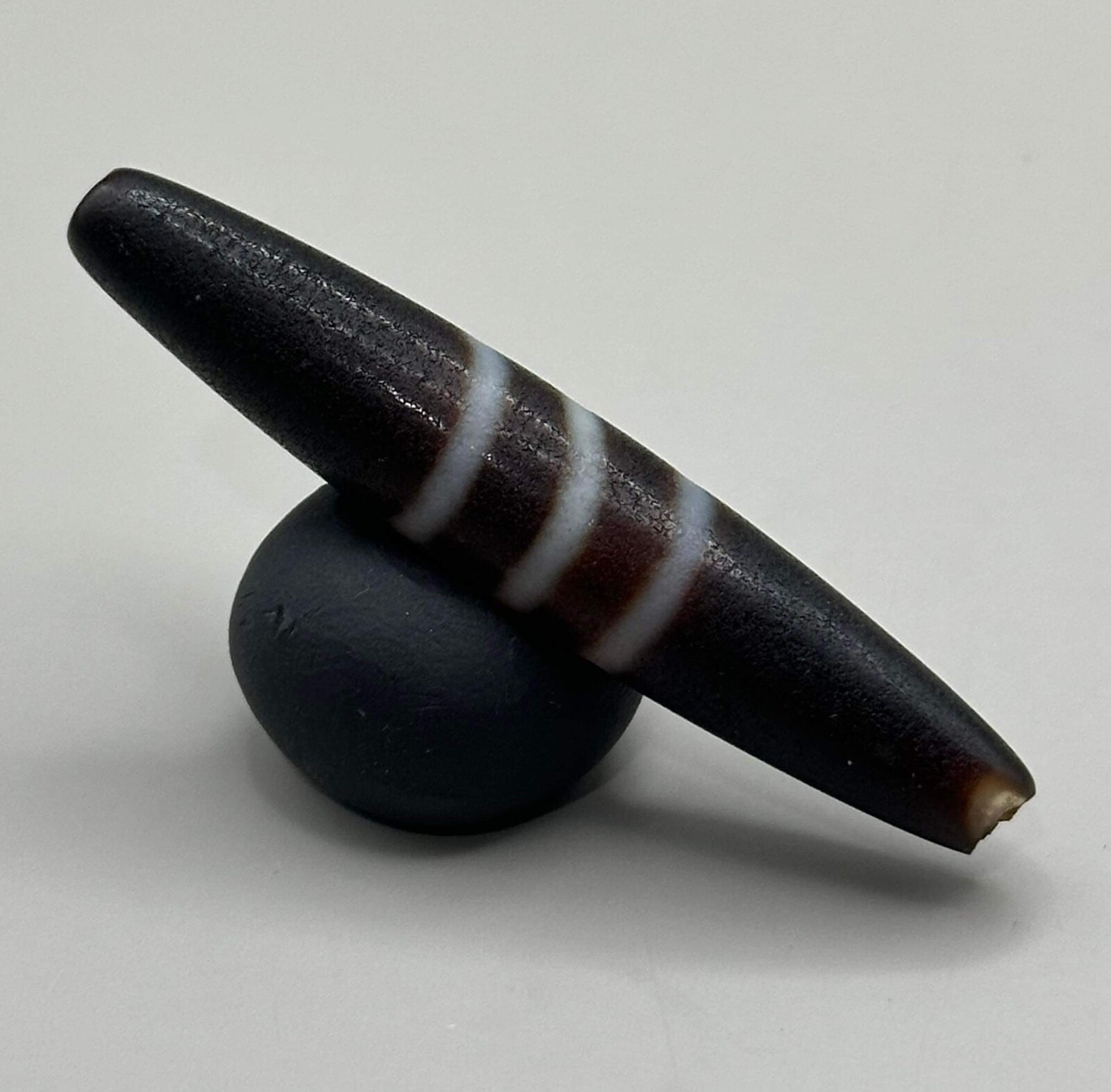 Authentic Ancient Longevity Phum Dzi Etched Agate Bead in good Condition