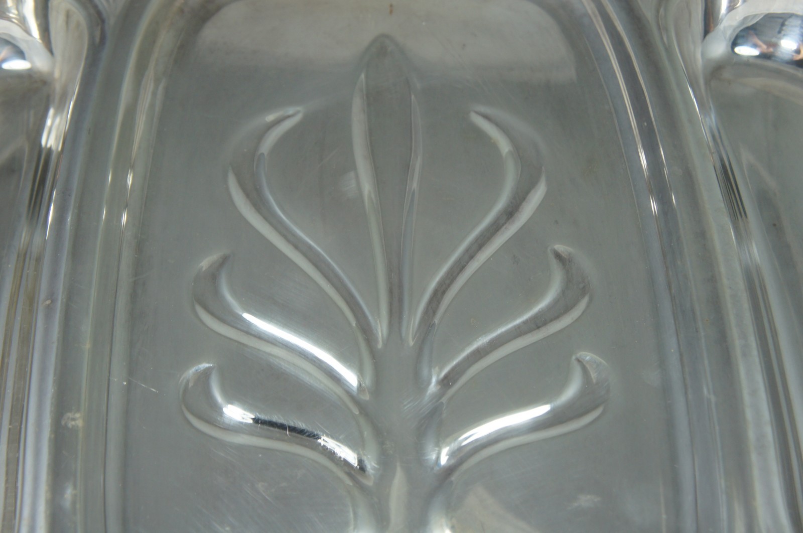ANTIQUE SILVER PLATE LARGE 20″ MEAT SERVING DIVIDED TRAY CHADWICK W/ TREE WELL
