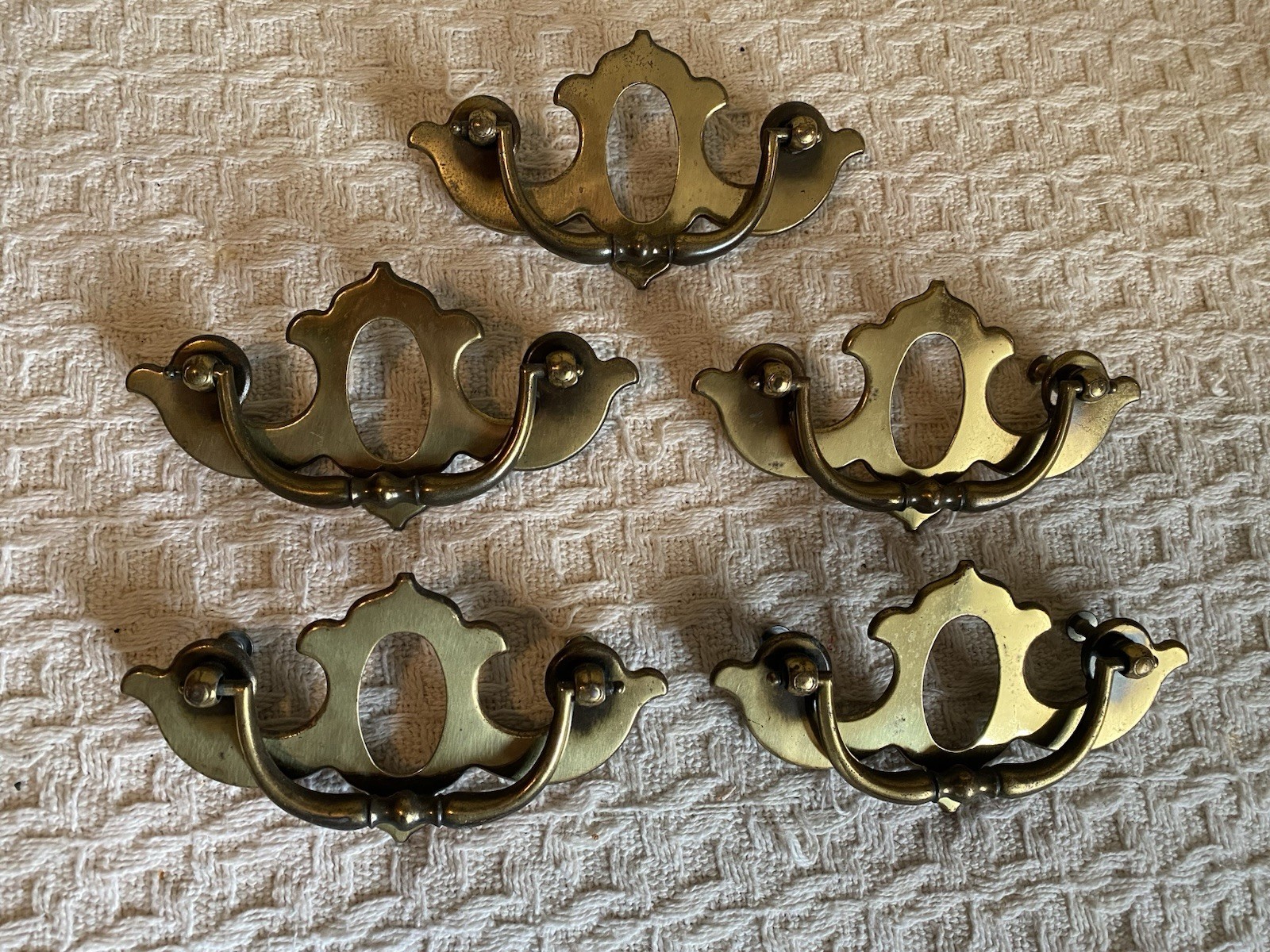 5 VTG Brass Plate Chippendale Style Batwing Bail Swing Drawer Pulls 3.75”Center