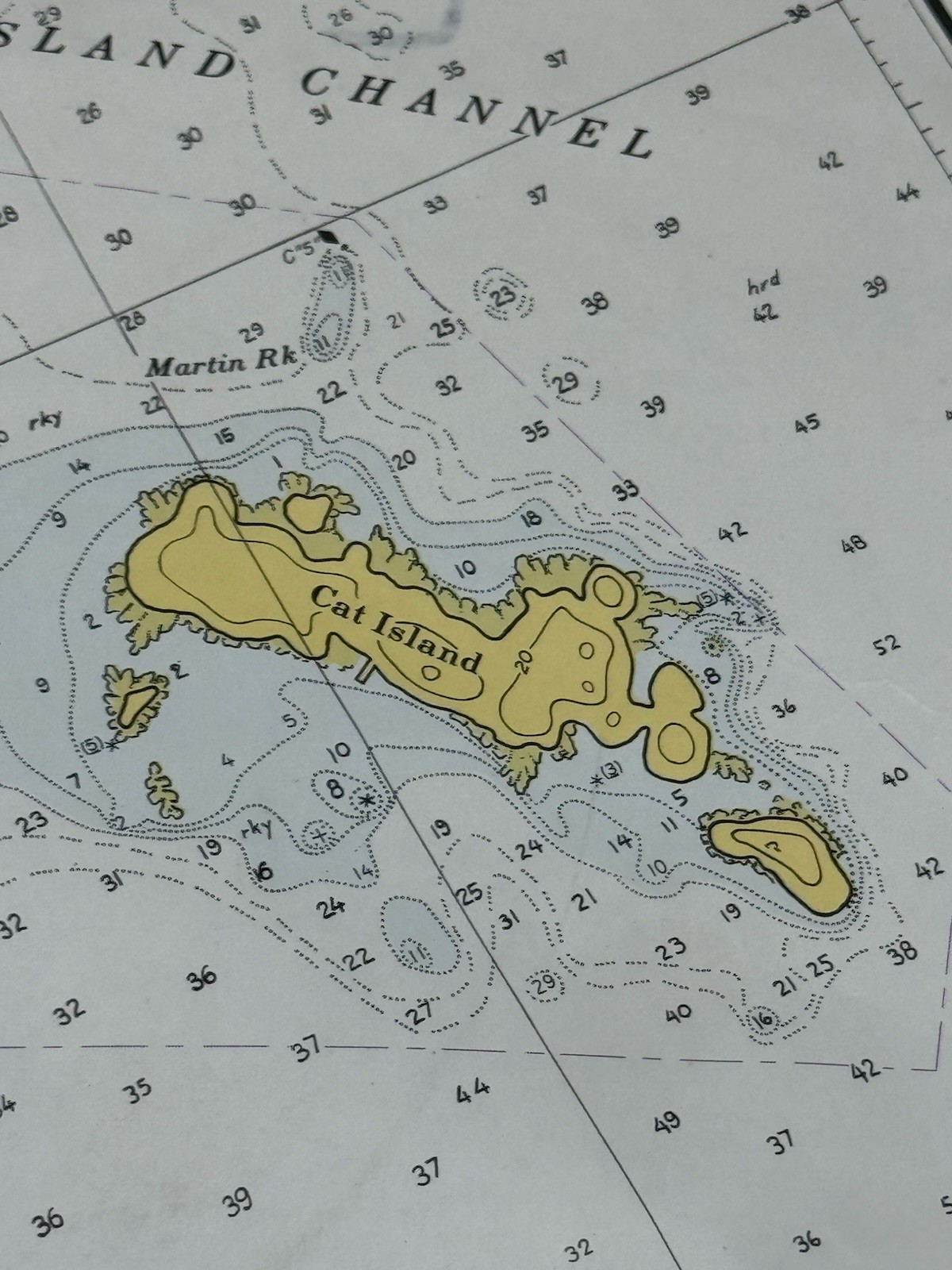 1972 SALEM, MARBLEHEAD, BEVERLY Nautical Chart HARBORS 33.5″ x 33.5″