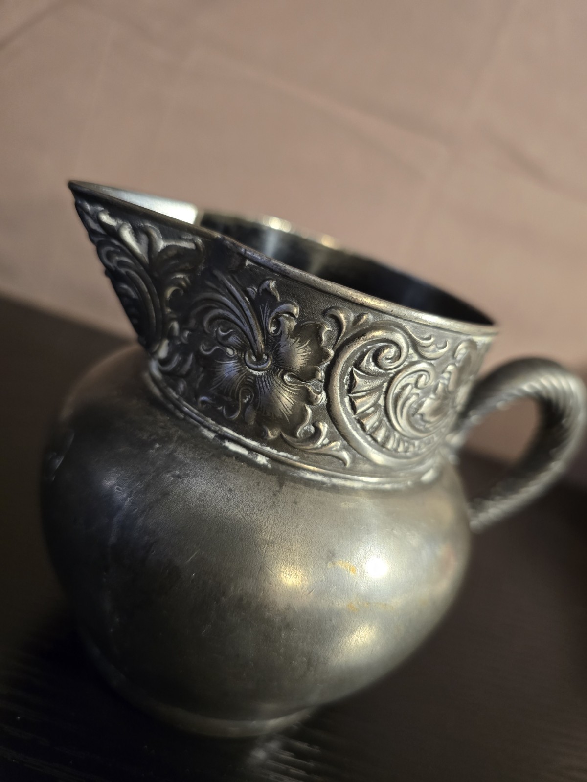 ANTIQUE ROGERS SMITH & CO SILVER PLATED VICTORIAN REPOUSSE CREAMER PITCHER