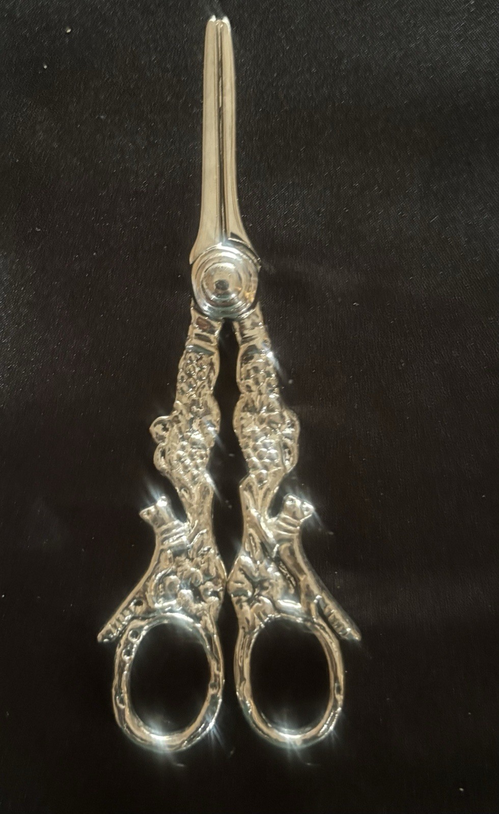 Vintage Silver Plated Grape Shears With Ornate Handles Vine And Fox Motif