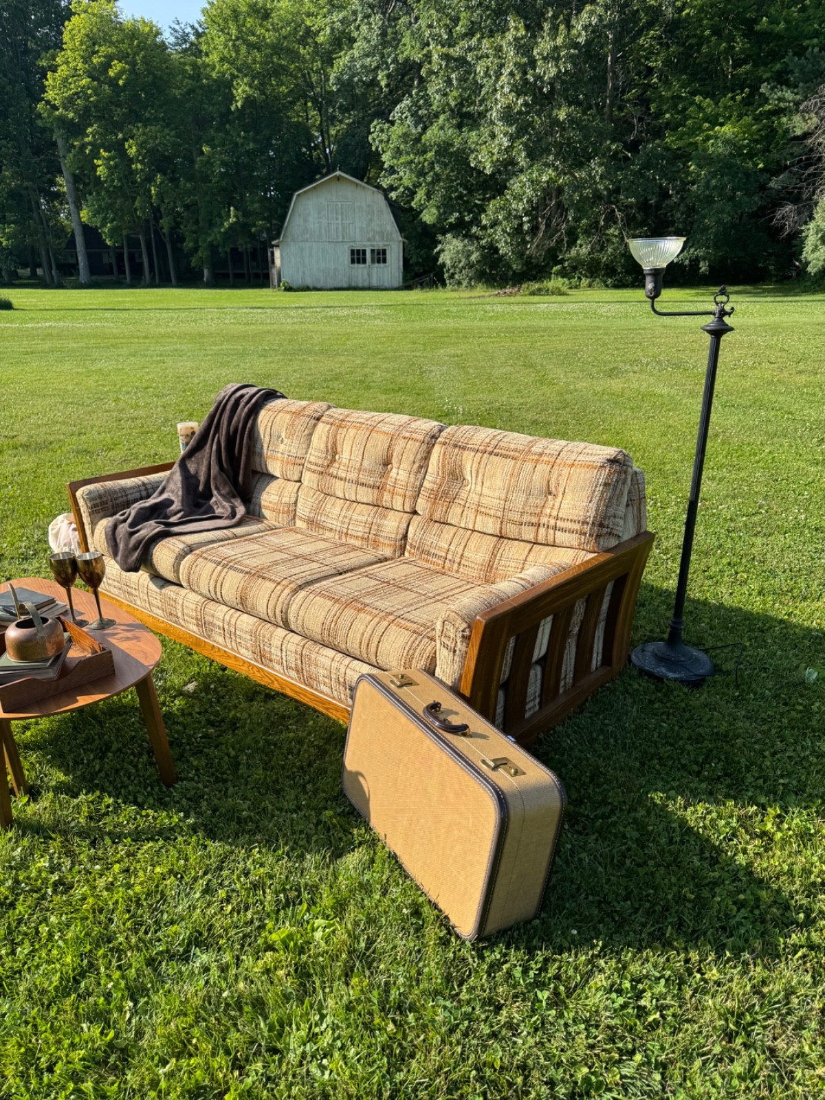 Pristine 1981 Quaker tweed Berkline mid-century plaid sleeper sofa with oak trim