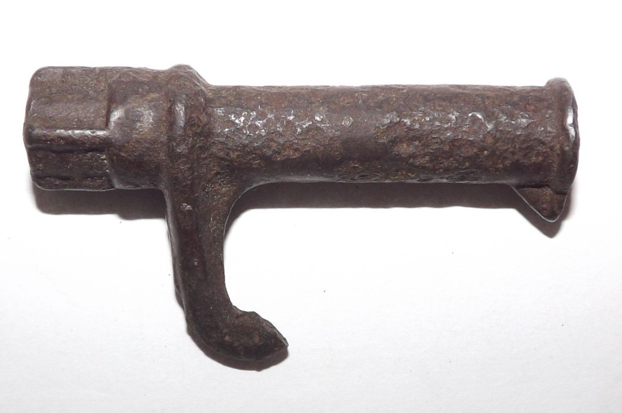 Antique Vintage Maple Sap Tap Spout Spile Cast Iron Unmarked