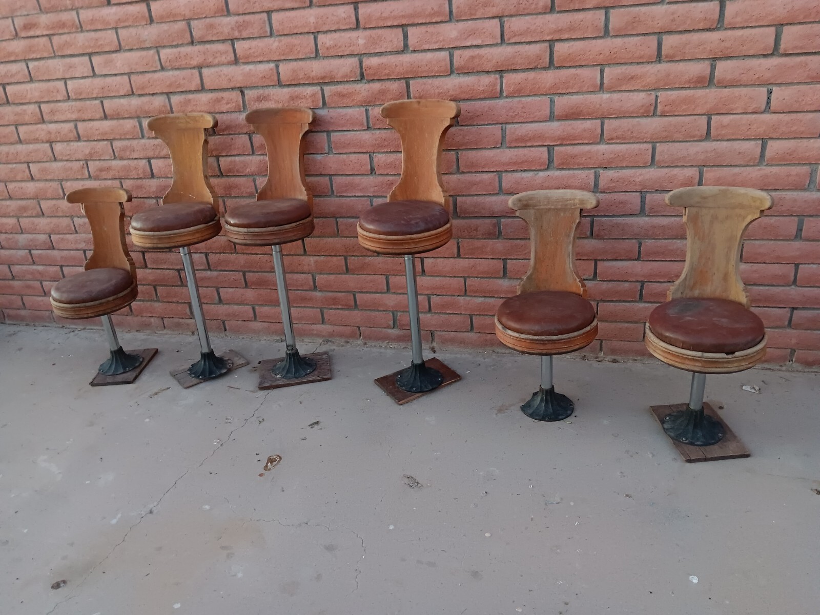 Set Of 6 vintage Soda Bar Stools / Mid Century Modern diner bar stools 1940-50s
