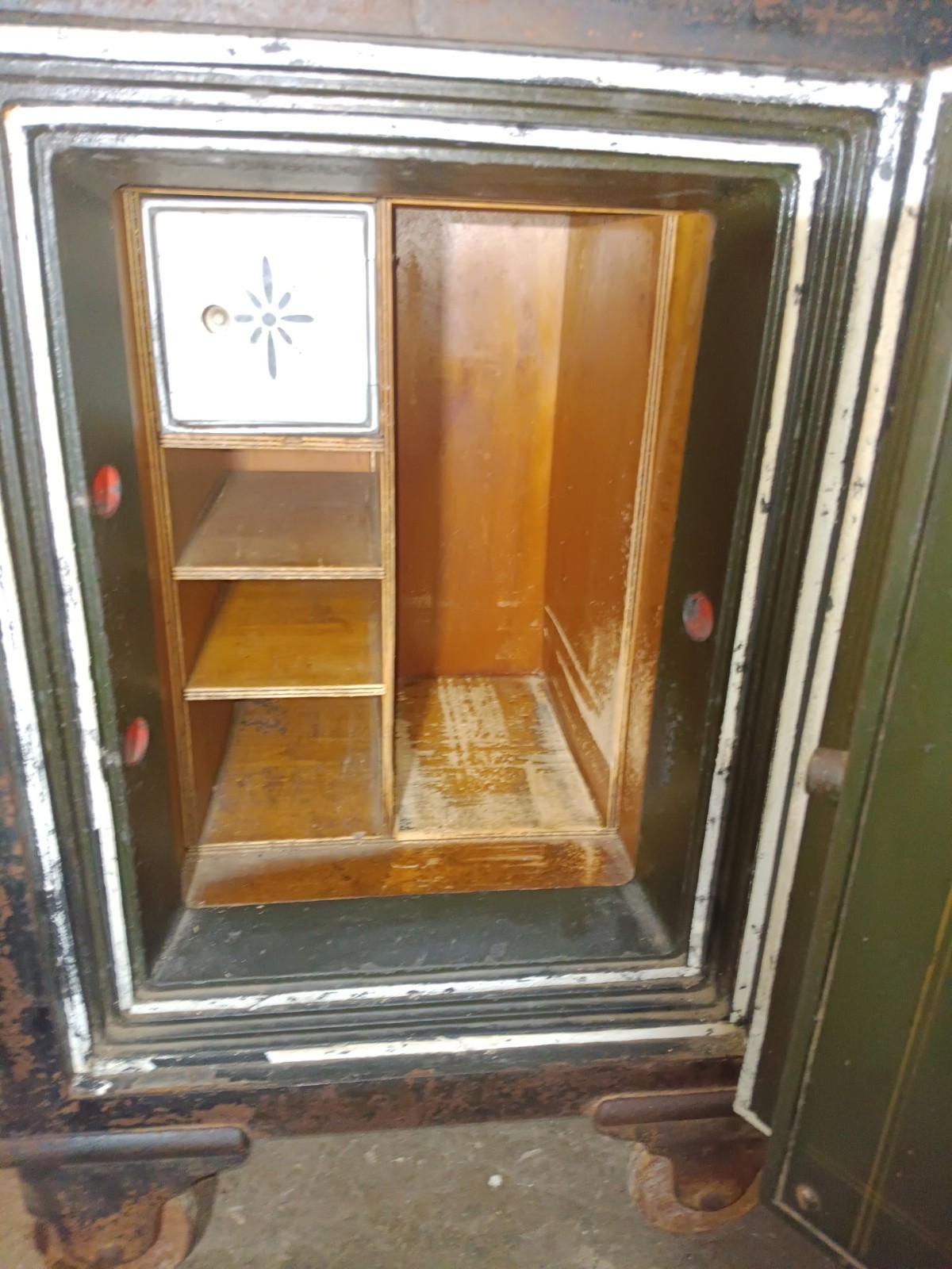 Antique J Baum Safe & Lock Co Cincinnati Safe Late 1800’s – Early 1900s Heavy