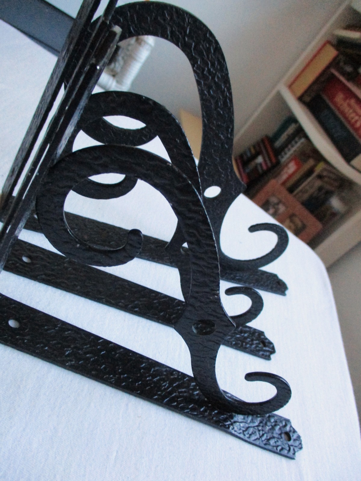 Vintage Hammered Wrought Iron Shelf Wall Brackets Black Metal Corbels Set 3 Lot