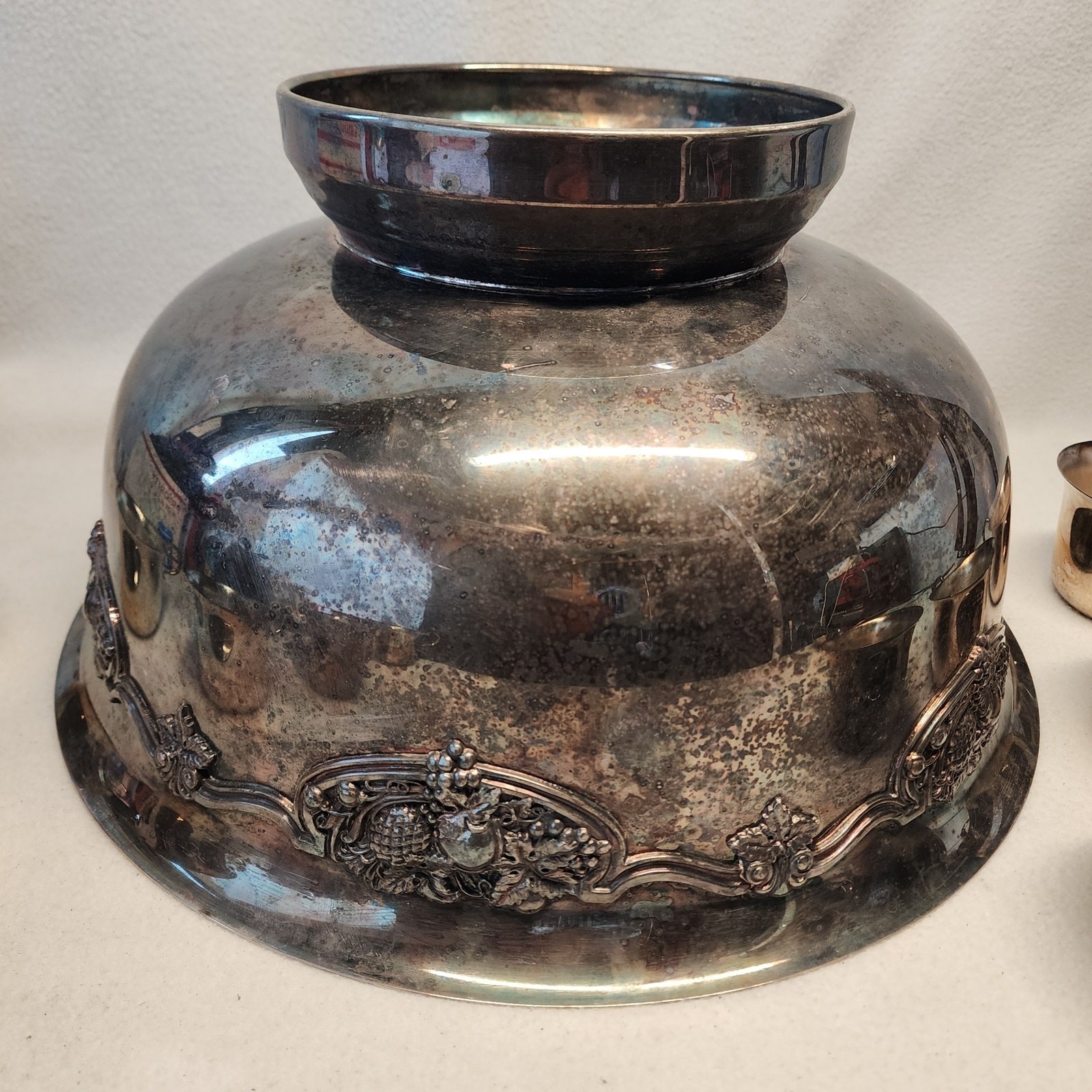 Wallace Silverplate Harvest Pattern Punch Bowl Ladle And 6 Cup Set