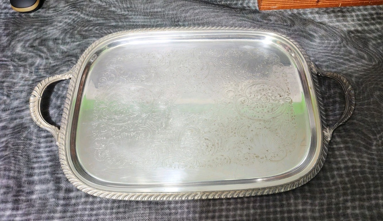 ANTIQUE TRADEMARK 1883 FB ROGERS SILVER CO ENGRAVED SILVERPLATED SERVING TRAY ✨️