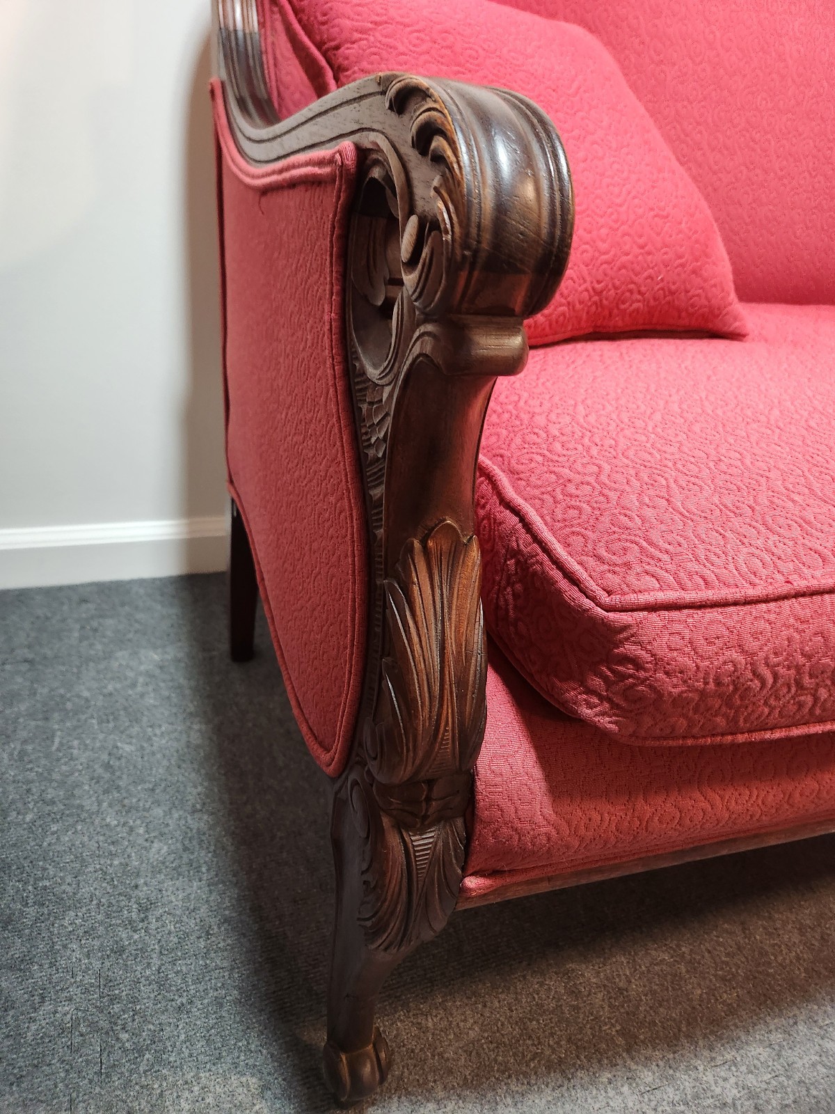 Duncan Phyfe Style Settee