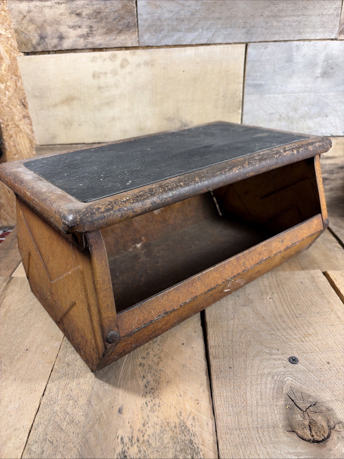 Vintage Industrial Metal Step Stool Tool Storage Tray Caddy Garage Shoe Shine