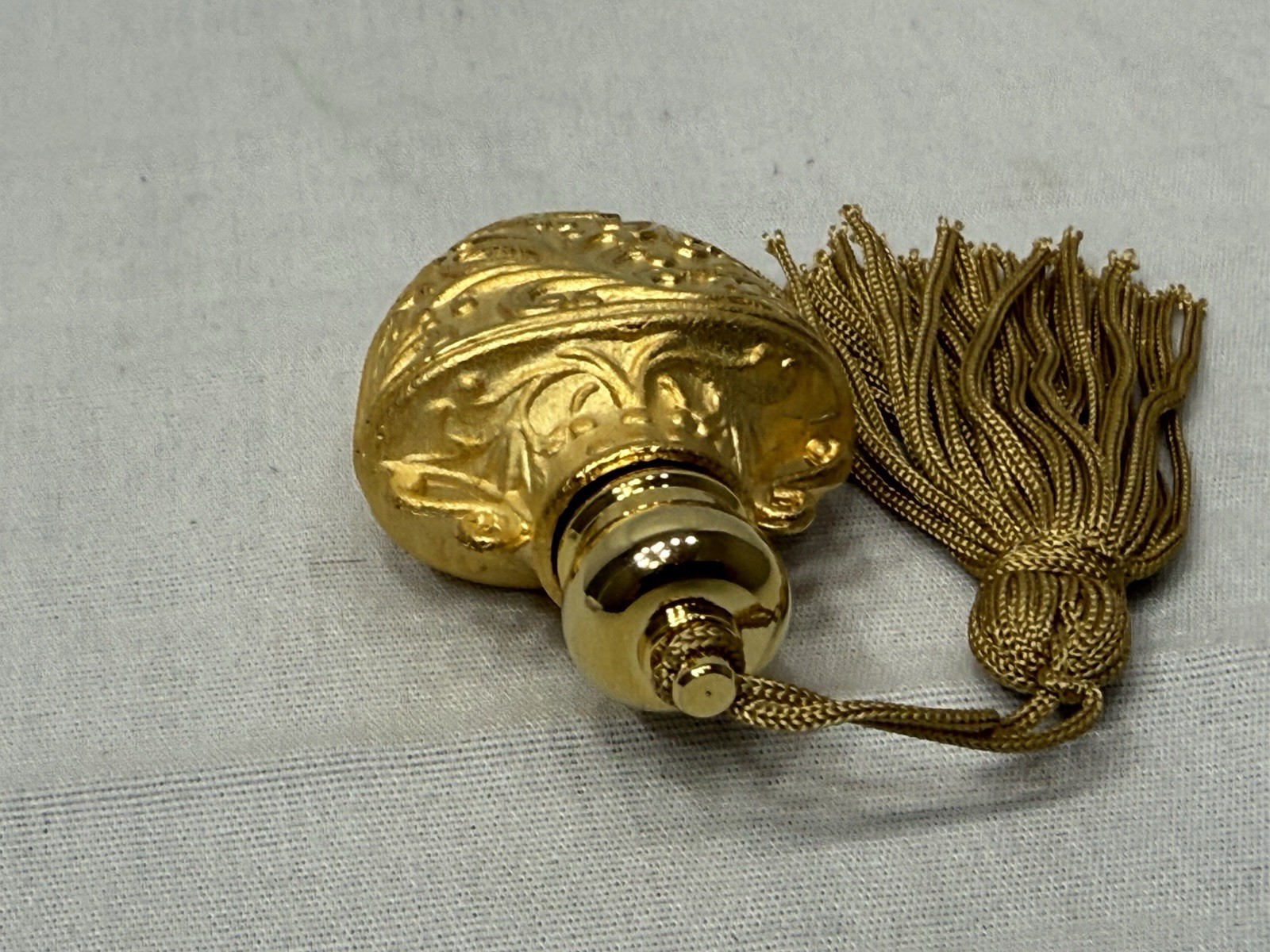 Victorian Art Nouveau Gilt Perfume Bottle Vial w/tassel Renaissance Goth Urn