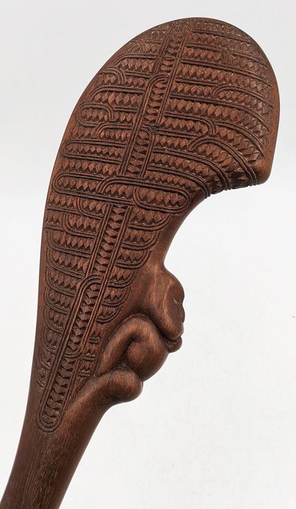 MAORI NEW ZEALAND CARVED WOOD WAHAIKA CLUB 20TH CENTURY