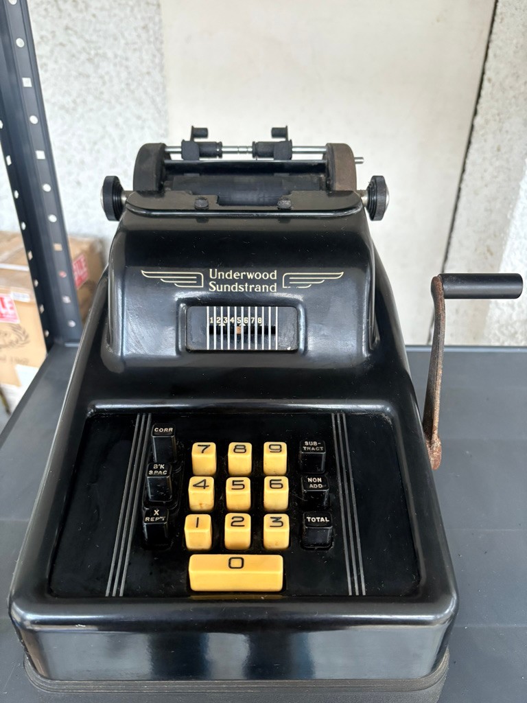 1940s Art Deco Underwood Sundstrand Adding Machine Vintage Design