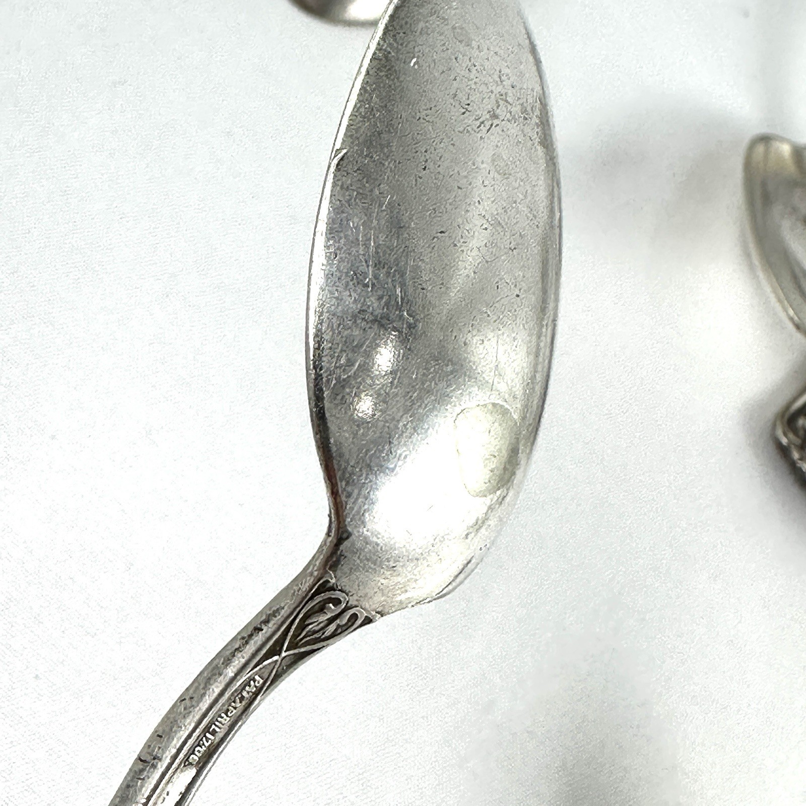 Vintage Set Of 18 WM A Rogers Suffolk SXR Silverplated Forks, Spoons, Knives