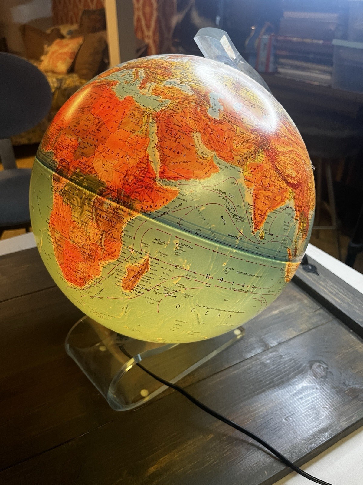 1987 Scan Globe A/S Lighted Globe Denmark Edition 1991 GB Lucite Base MCM