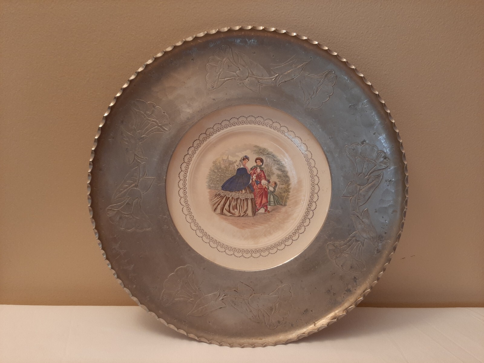 Farberware Decorative Plate