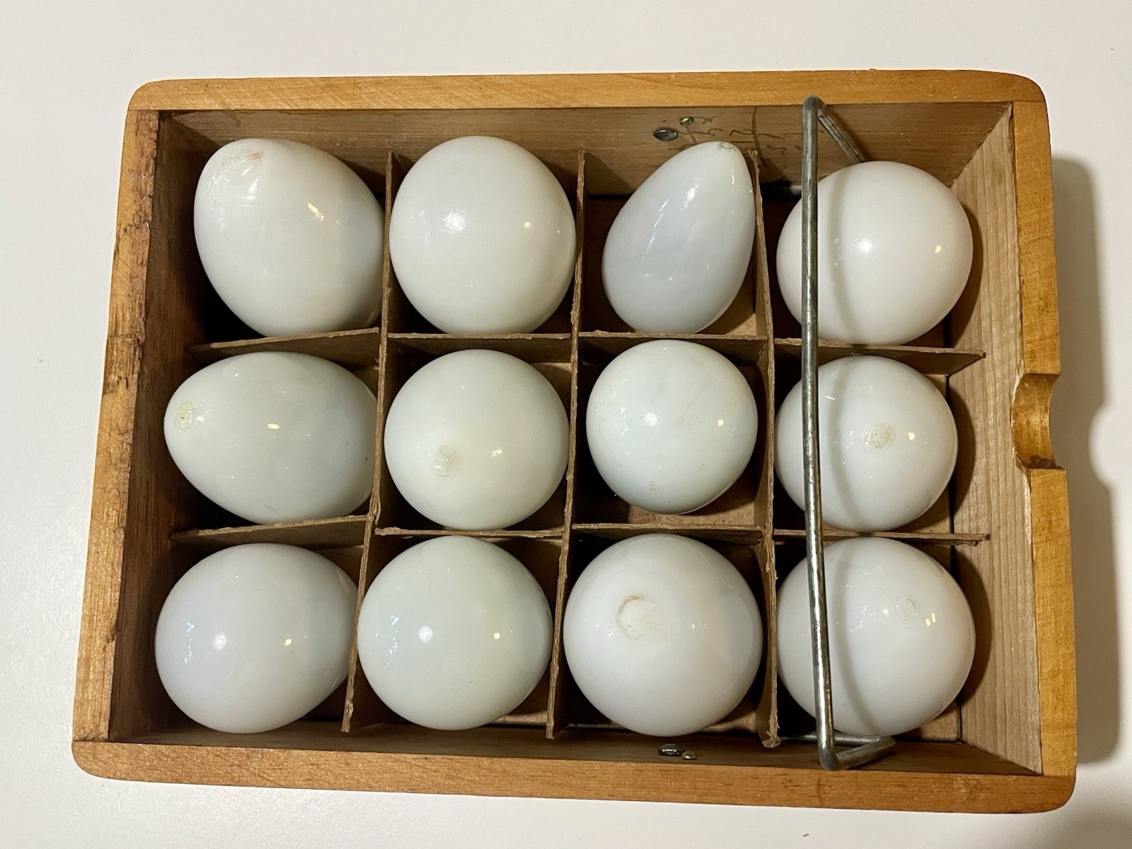 Antique 1911 Rochester Egg Carrier Crate Wood Box 12 Milk Glass Eggs NOS
