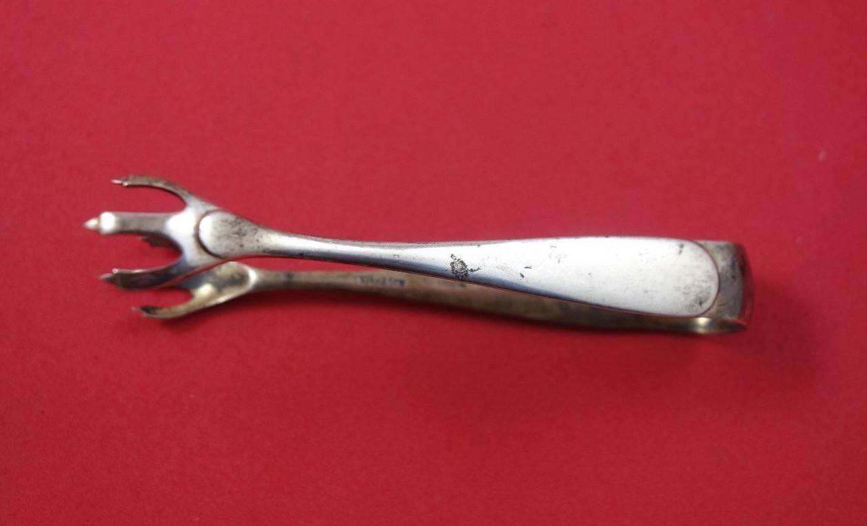 Old Maryland Plain by Kirk Sterling Silver Sugar Tong 3 5/8″
