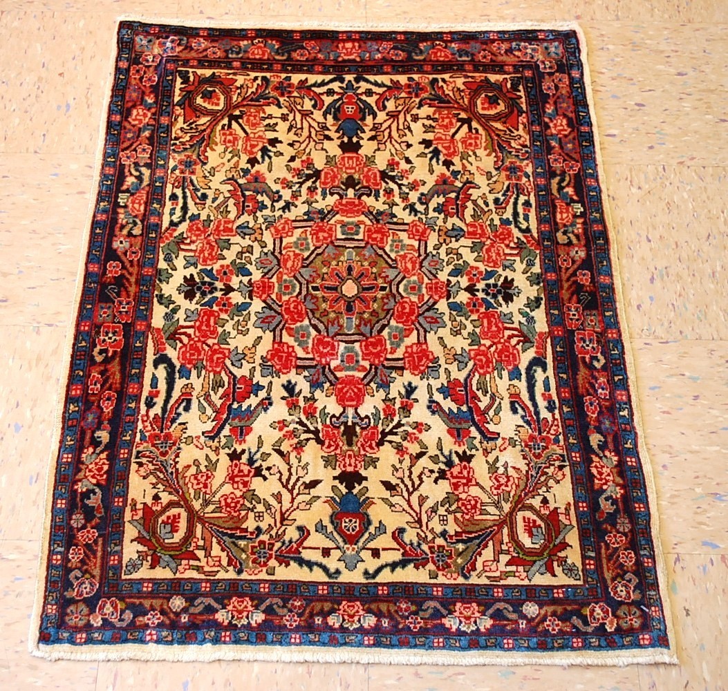 NATURAL WOOL Old Oriental Rugs,Hand Woven,knotted size Approximately 2’6″ x 3’4″