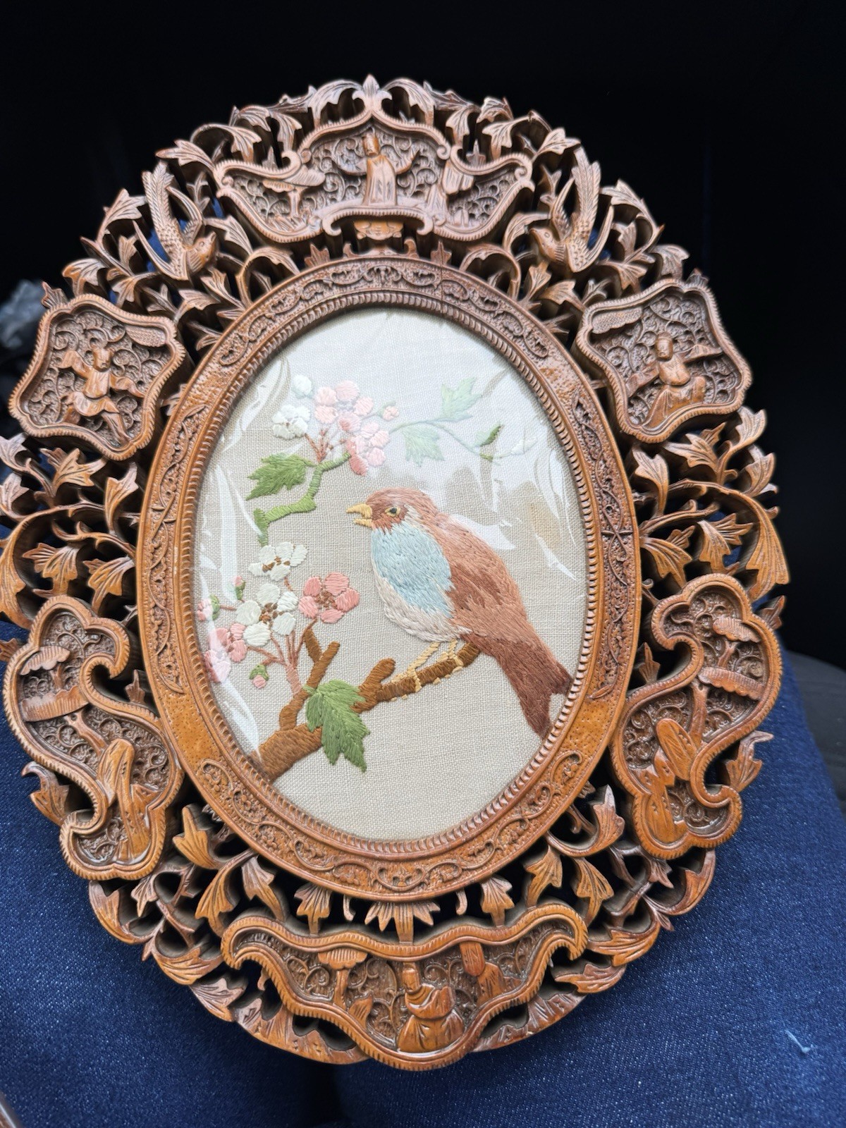 Antique Chinese Hardwood carved Frame Early 20thC (31 x 24cm) with embroidery