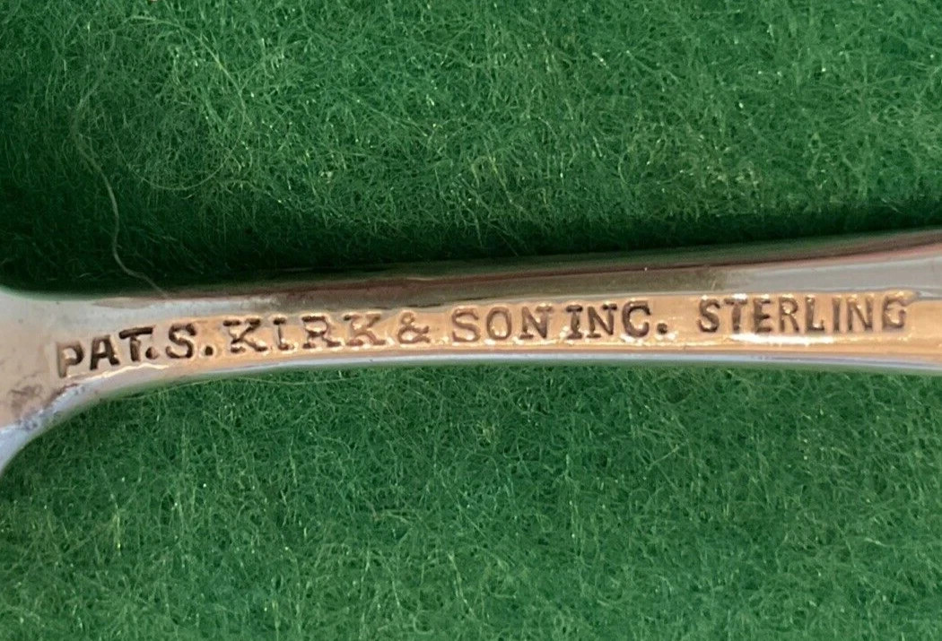 Calvert Pattern Kirk & Sons Sterling Silver Master Salt Spoon No Mono 8.5 Grams