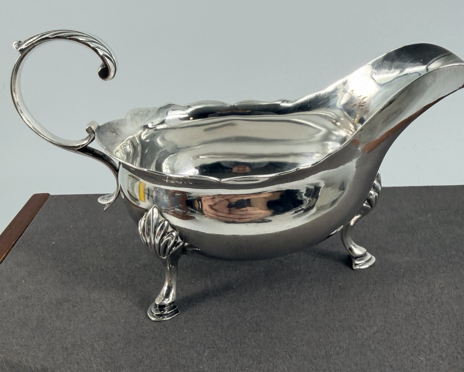 1761 George III London Silversmith RICHARD RUGG I Individual Sauce Boat 122G