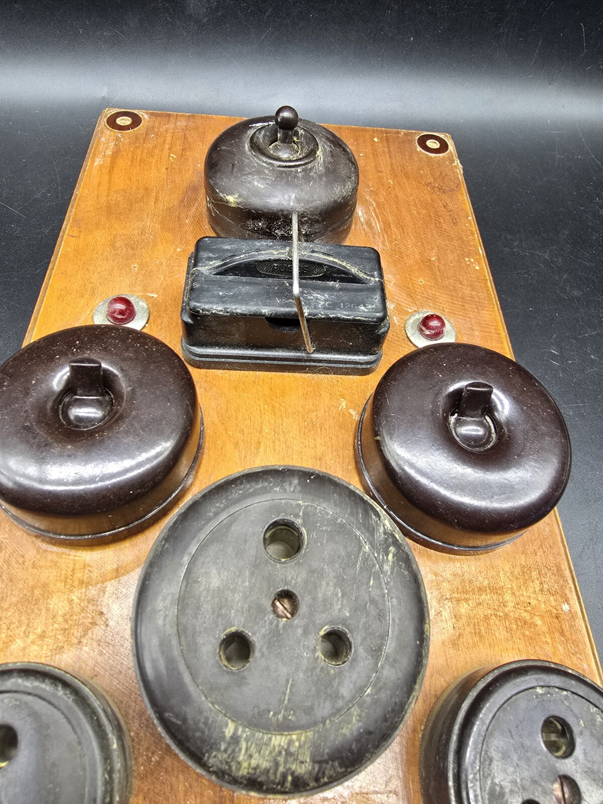 Vintage 1940s Switches Plug Sockets With Red Light Indicator 17x32cm Switchboard