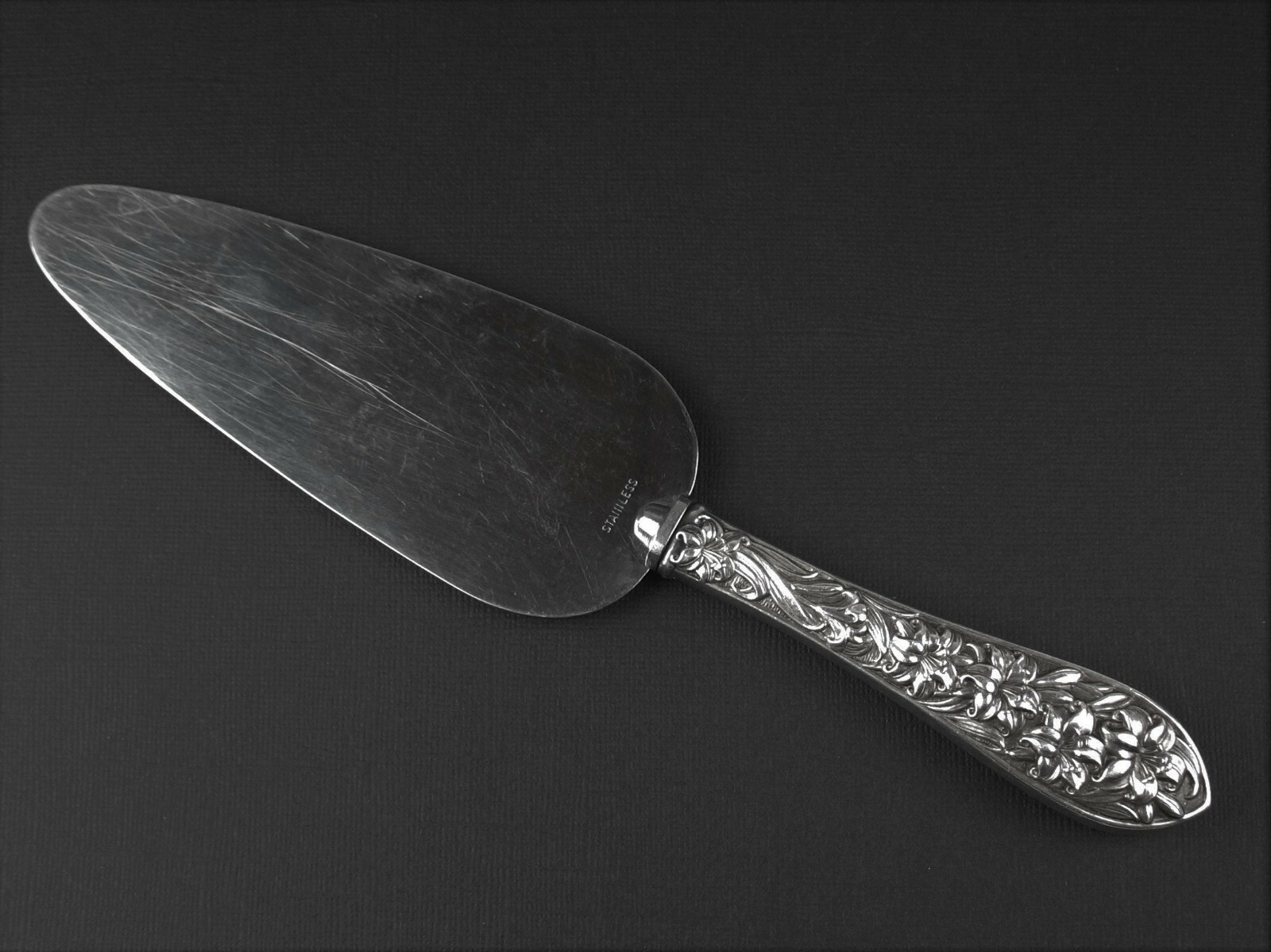 Pie Cake Server Frank Whiting Easter Lily Sterling Silver antique