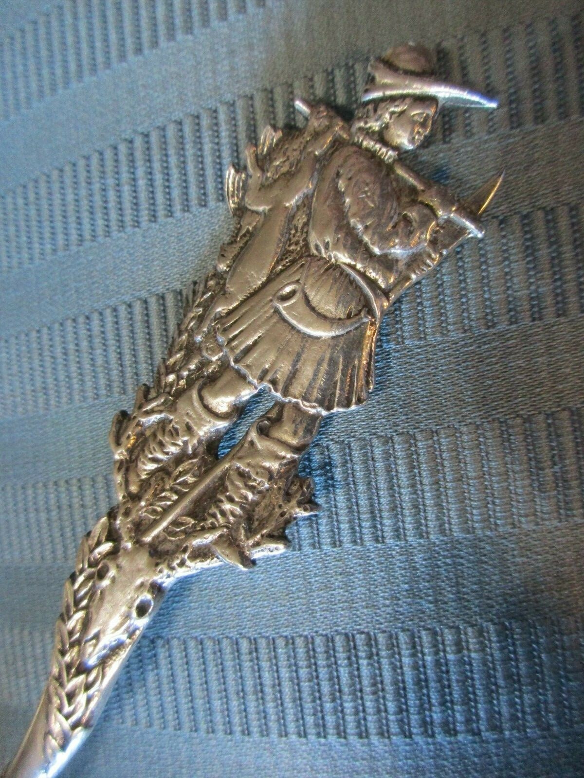 GORHAM NUREMBERG Serving SPOON Hunter STAG Bird STERLING SILVER .925 Hunting MAN