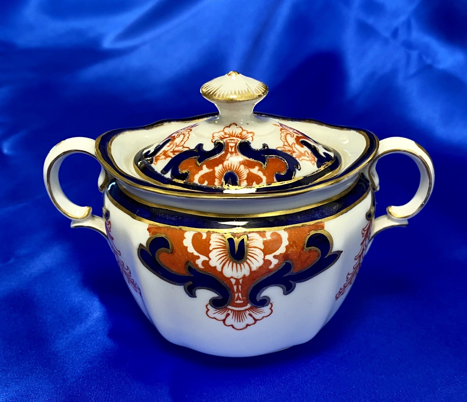 Rare ANTIQUE Circa 1916 ROYAL CROWN DERBY 3973 Sugar Bowl 4 1/2” x 3” x 3 1/2”
