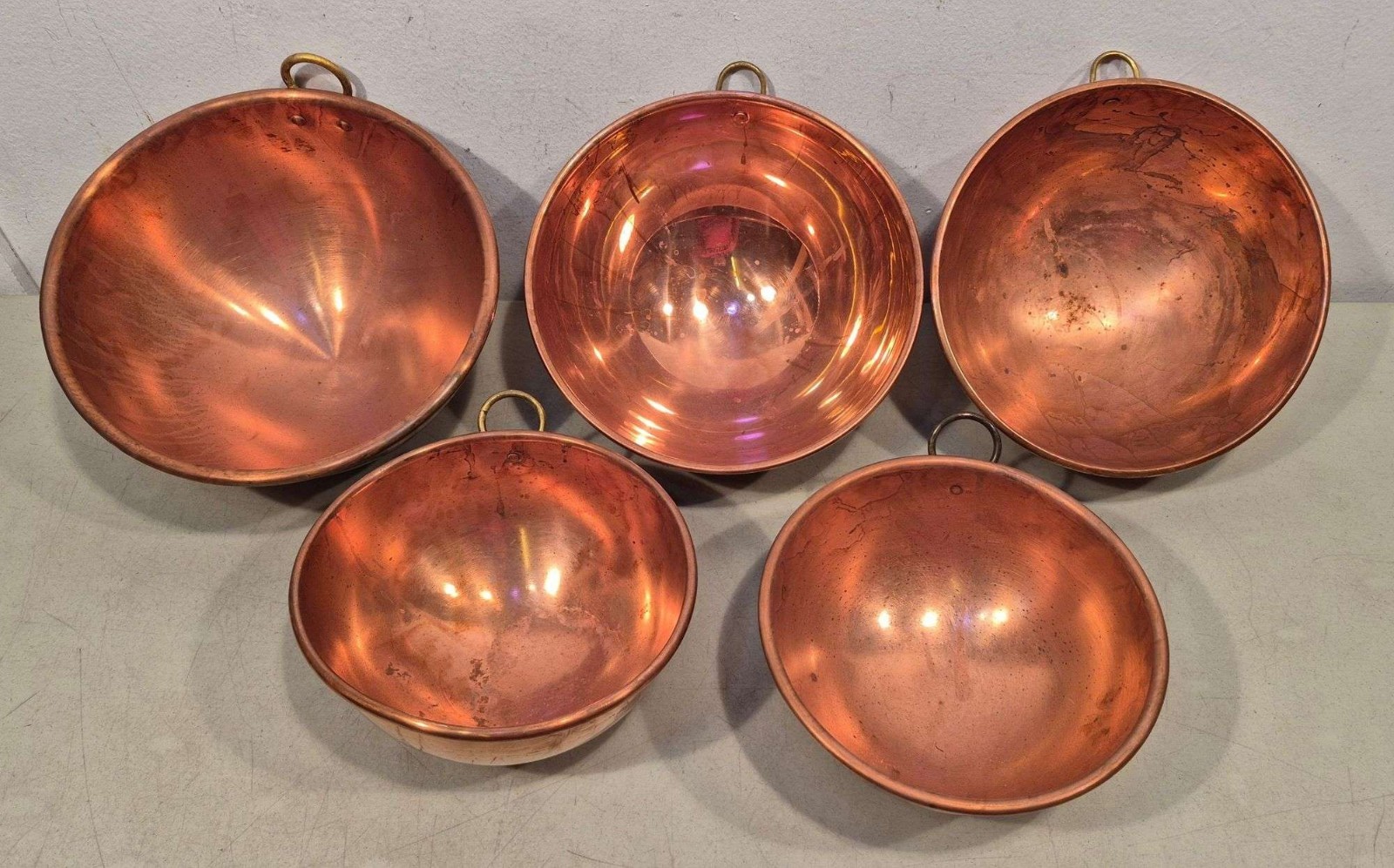5 Matching Graduated Handcrafted Antique Solid Copper Confectioner Cooking Bowls