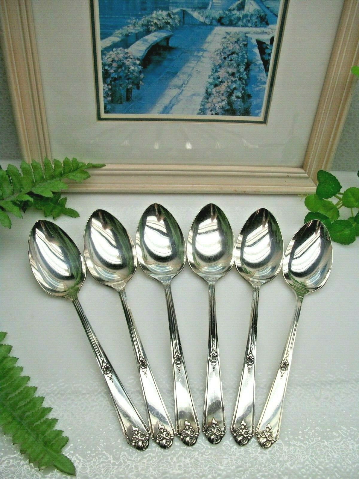 6 Oneida Silver Community Tudor Plate SWEET BRIAR Silverplate Place Spoons 1948