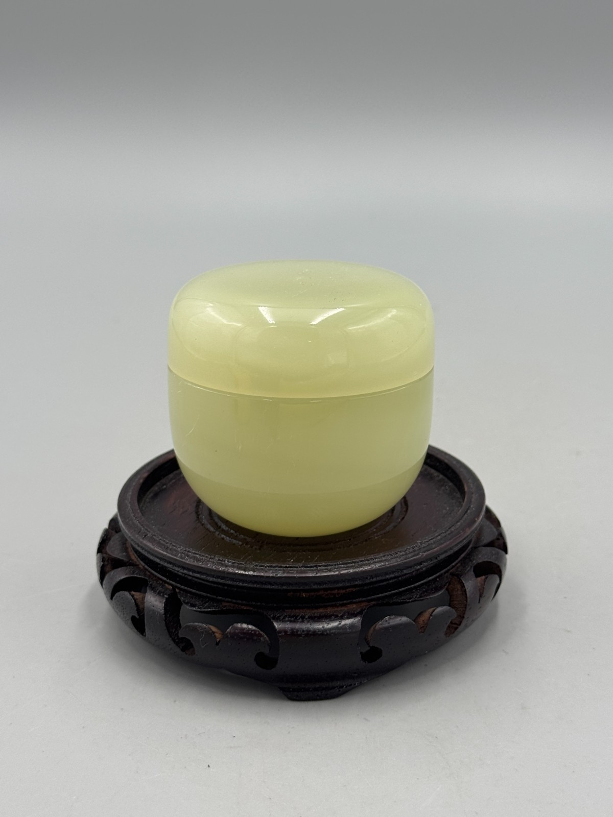 Vintage Chinese Serpentine Jade Covered Box, Round Lidded Scholar Seal Box