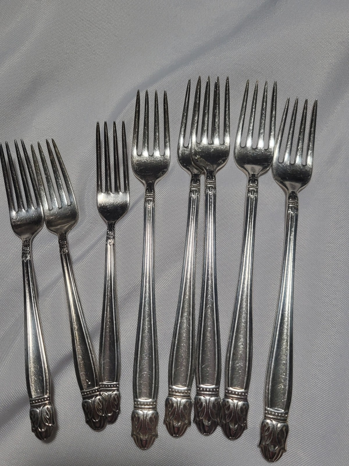 32 pcs vintage silver plated silverware 1847 Rogers , Holmes Edwards ,WM Rogers