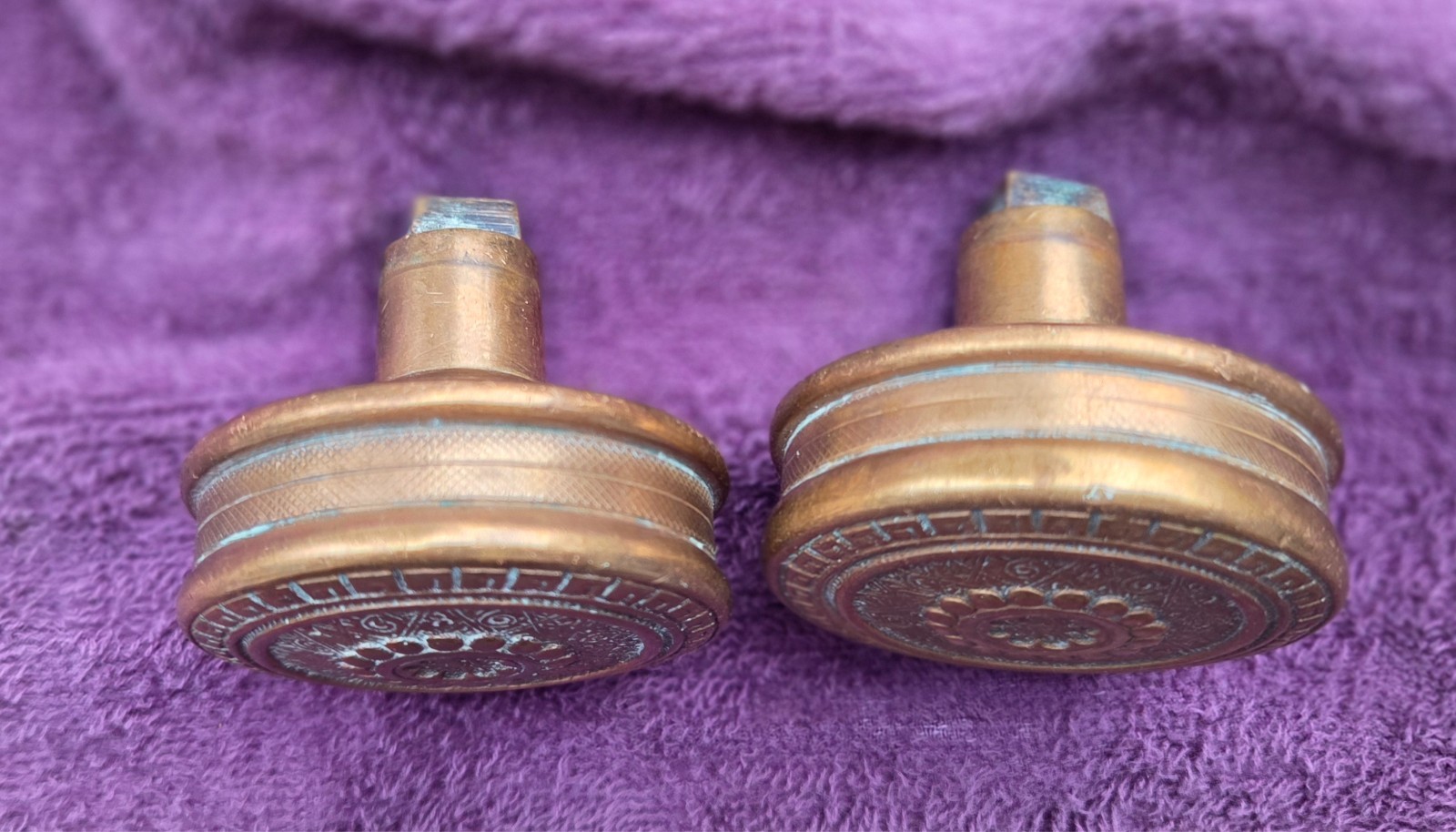 Pair Antique Bronze Door Knobs Greek Key Aesthetic Victorian 2 1/8″ Threaded