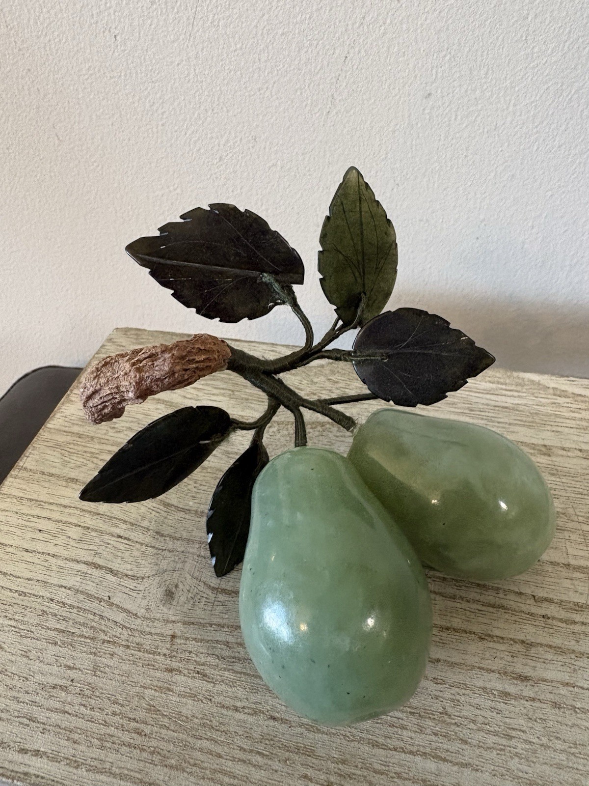 Vtg Jade Jadeite Pears Asian Fruit Green Carved Ornamental MCM Pear Rare