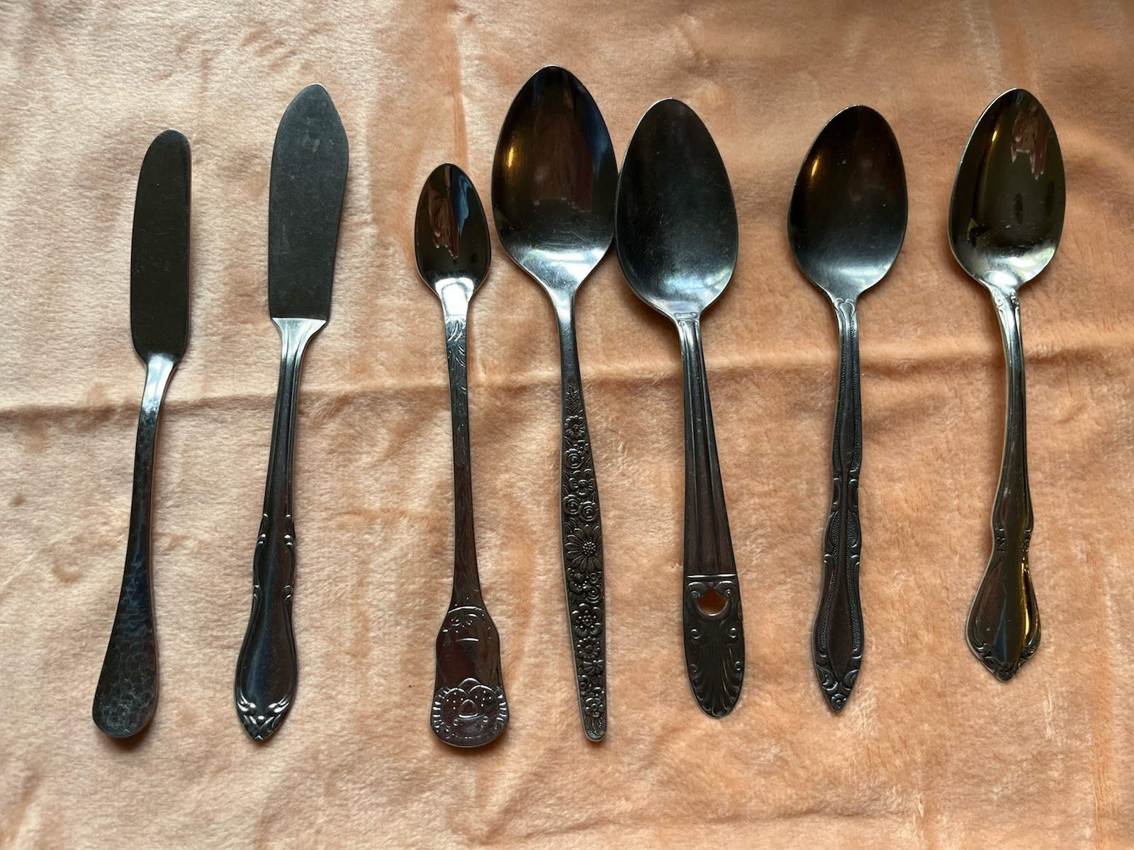 ⭐️7 Decorative Utensils, 5 Spoons, 2 Knifes/spatulas