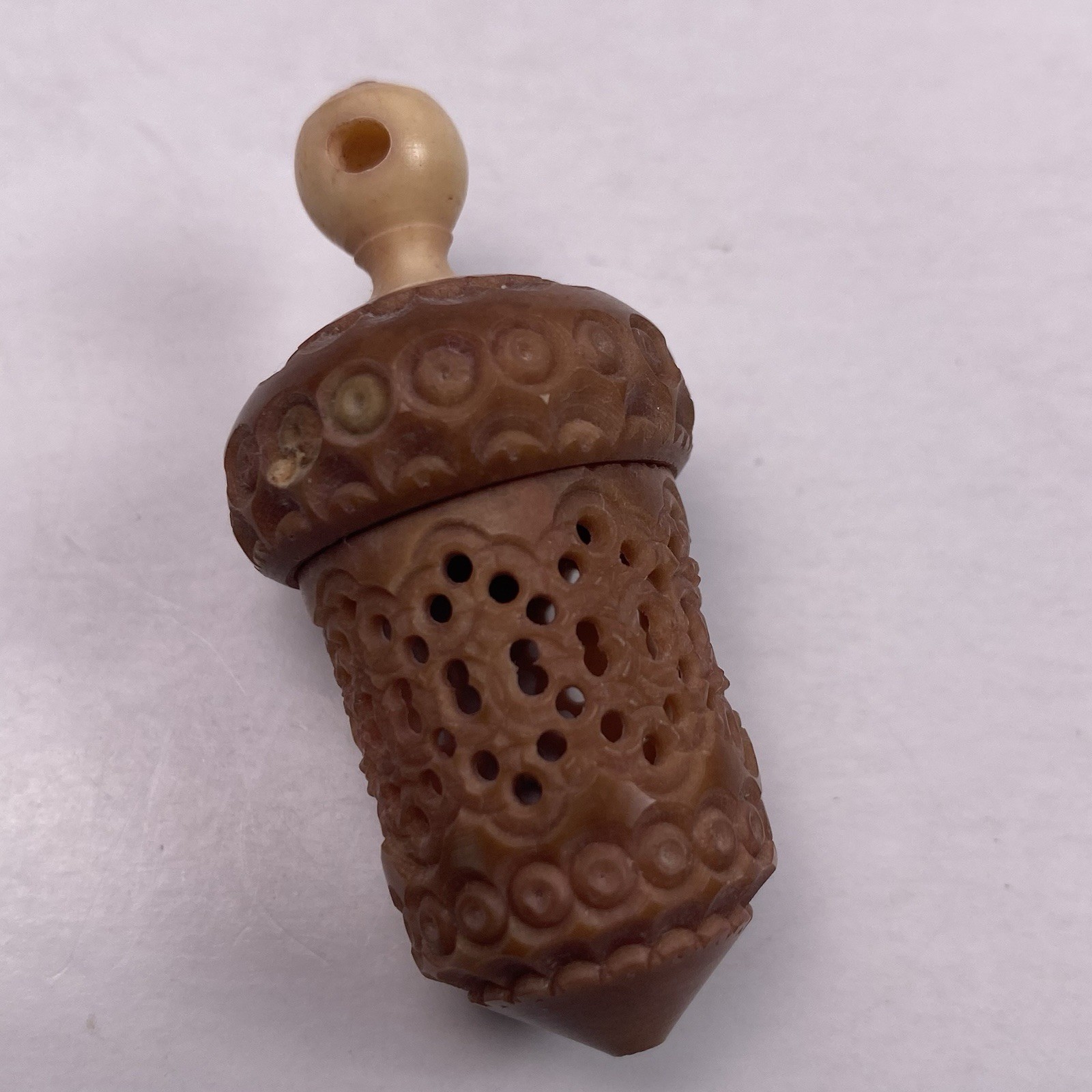 Victorian Hand Carved Coquilla Nut Egg Sewing Thimble Holder Case *READ*