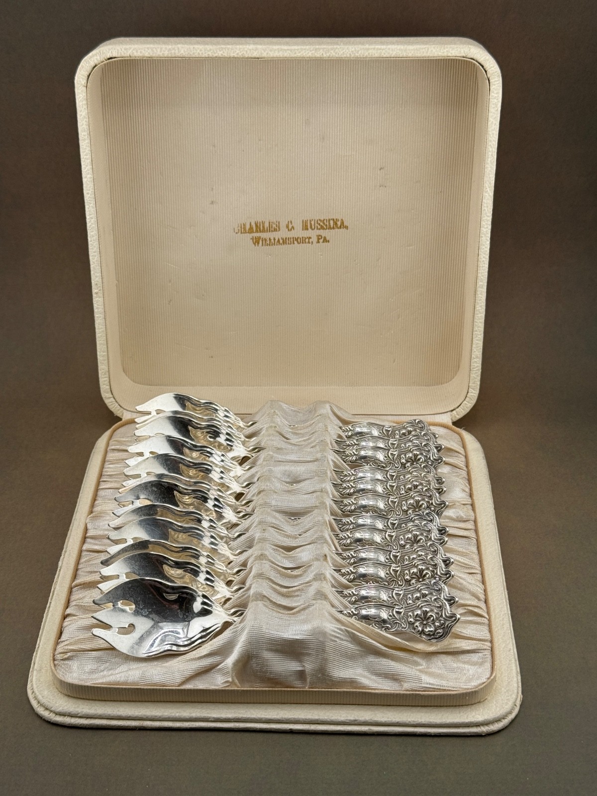 Fiorito Pattern George W Shiebler Sterling Silver 12 pc Ice Cream Set 259 grams