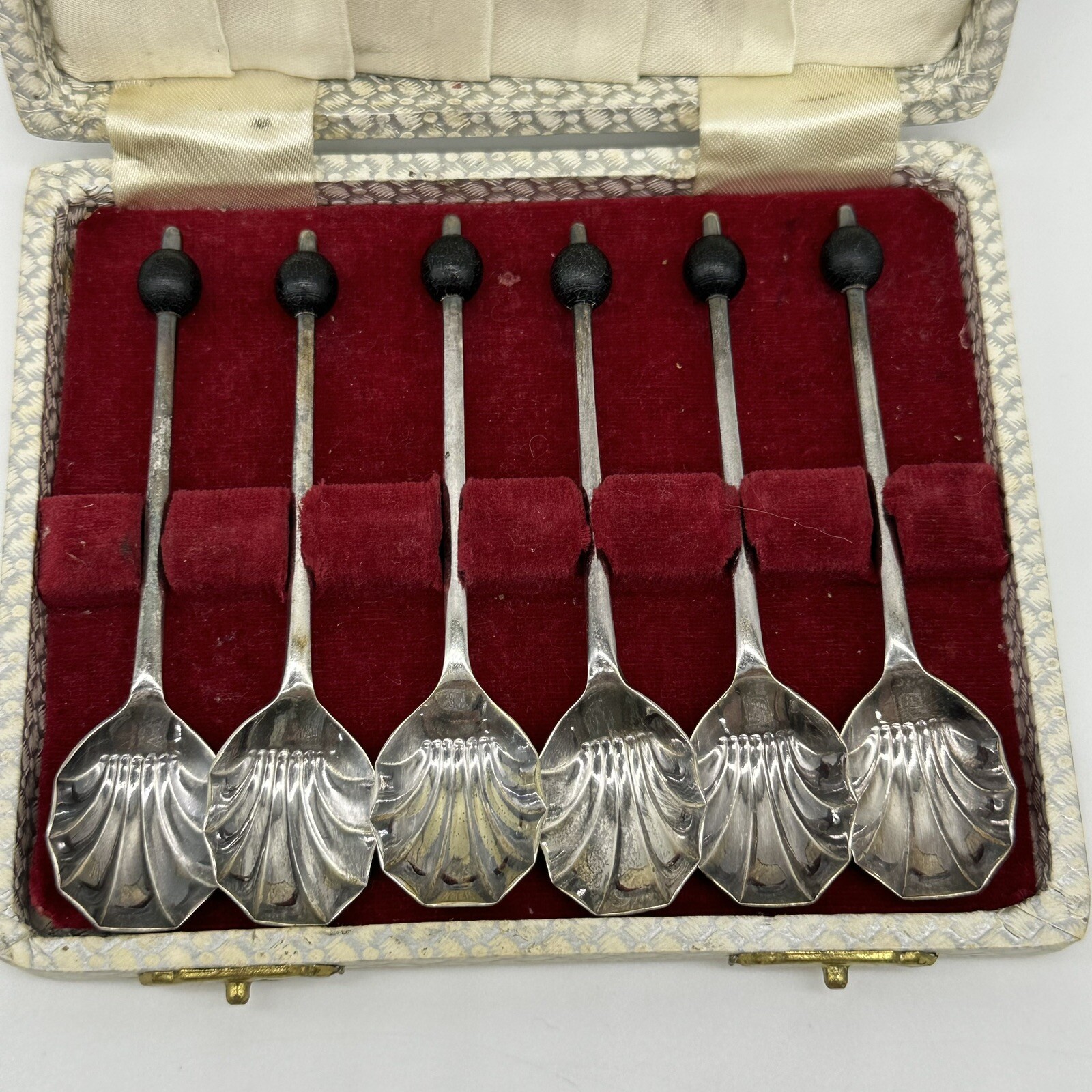 Coffee/Demitasse Spoon Set in Original Case Product of Yeoman Plate England