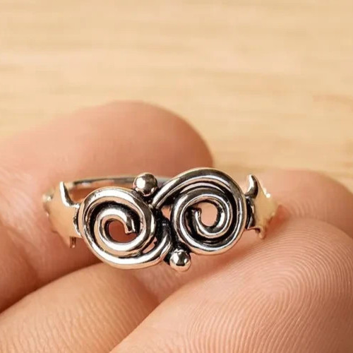 Sterling Silver Spiral Ring, Swirl Ring for Women, Minimalist Handmade Silver
