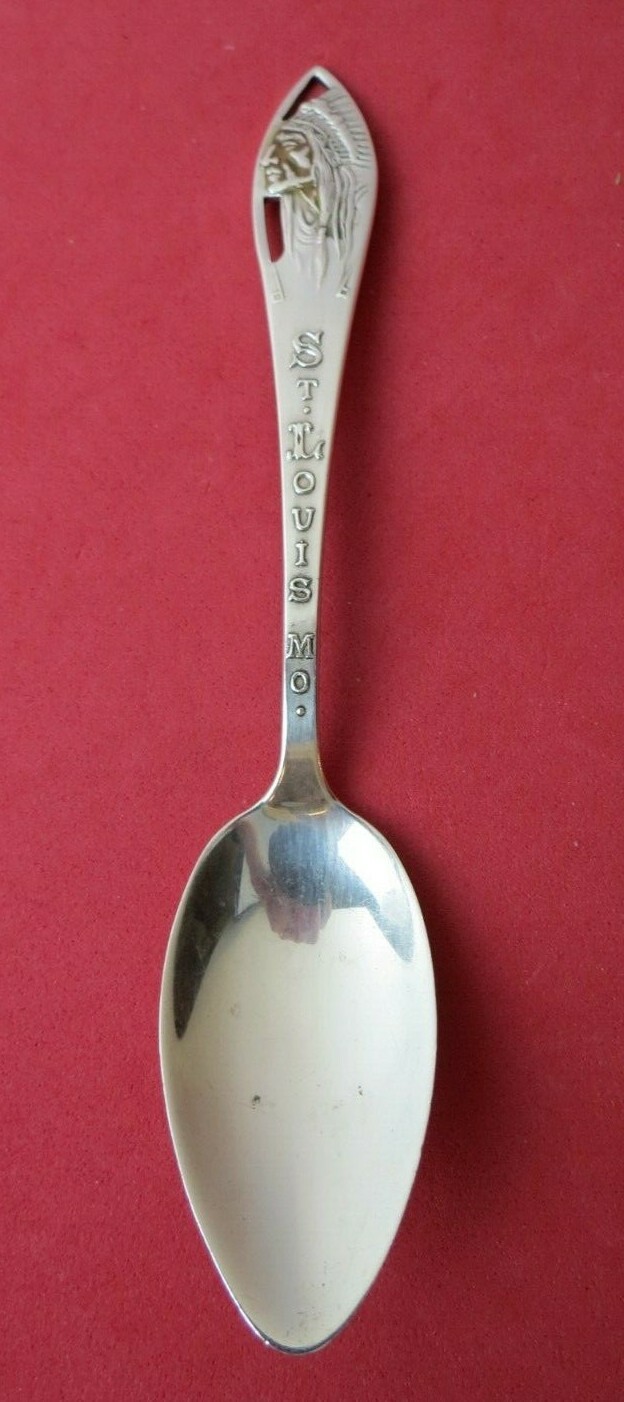 Sterling Silver St. Louis Missouri Souvenir Spoon with Indian Design 18 grams