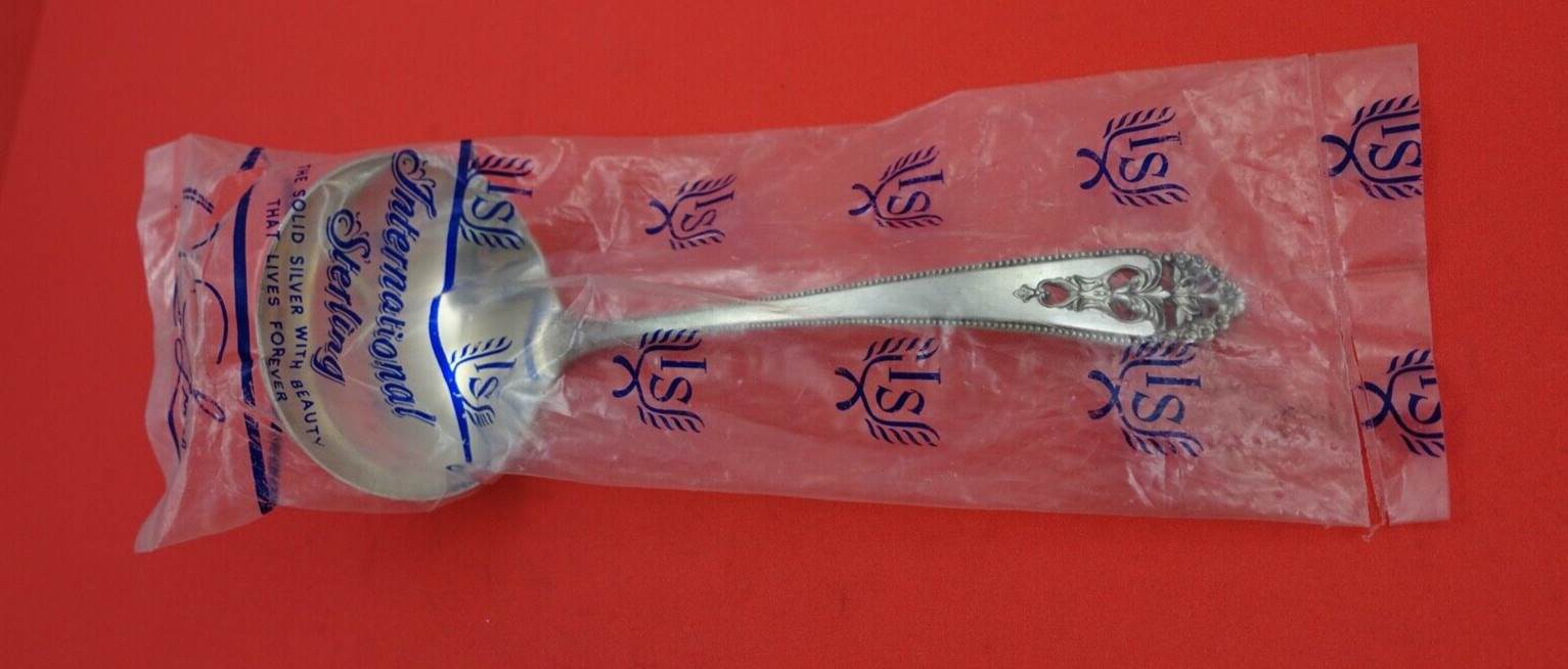 Queens Lace by International Sterling Gravy Ladle factory sealed 6 1/2″ New