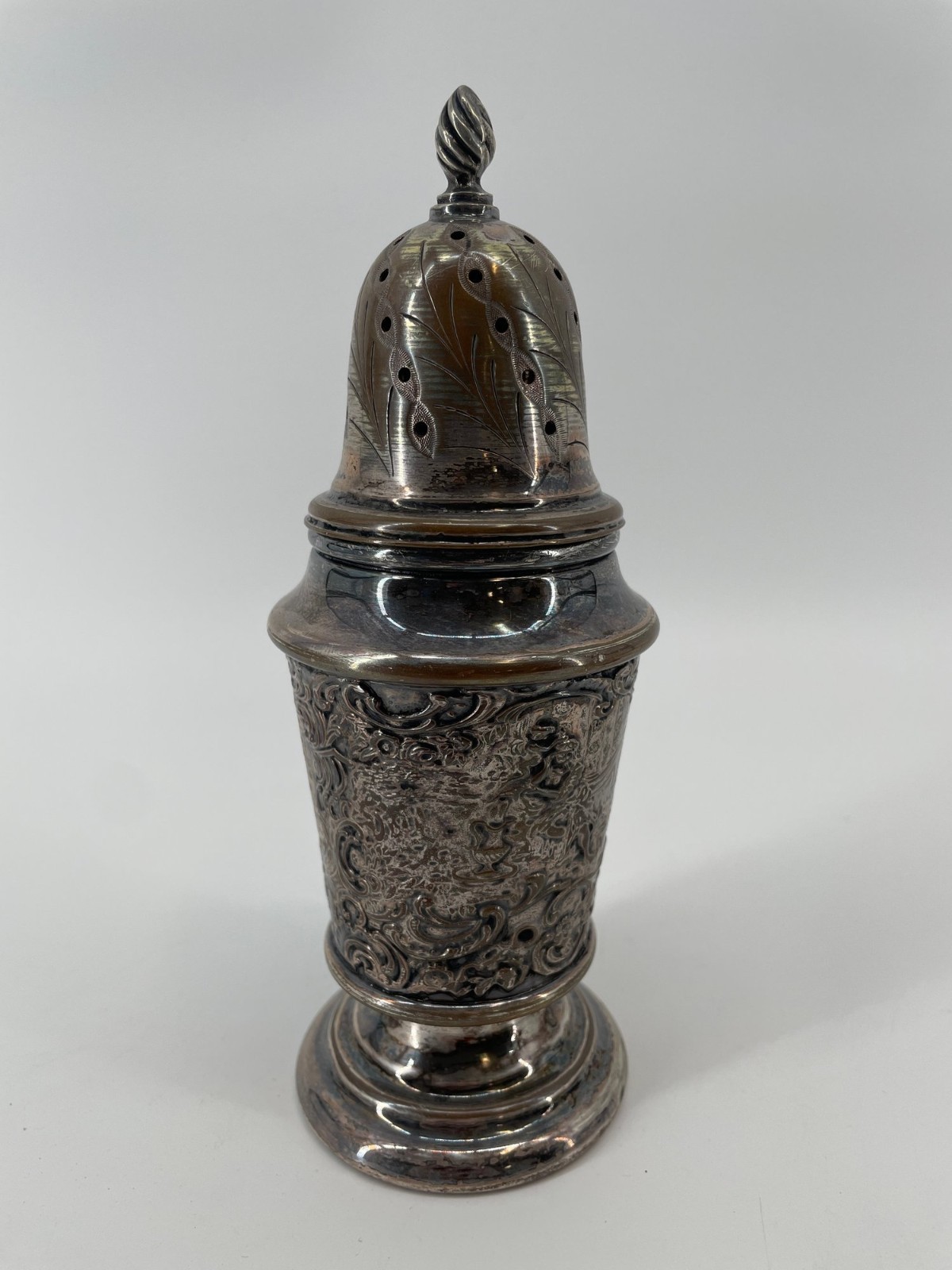 Vintage Silver Plated Sugar Caster Shaker Silverplate – See Hallmark In Photos