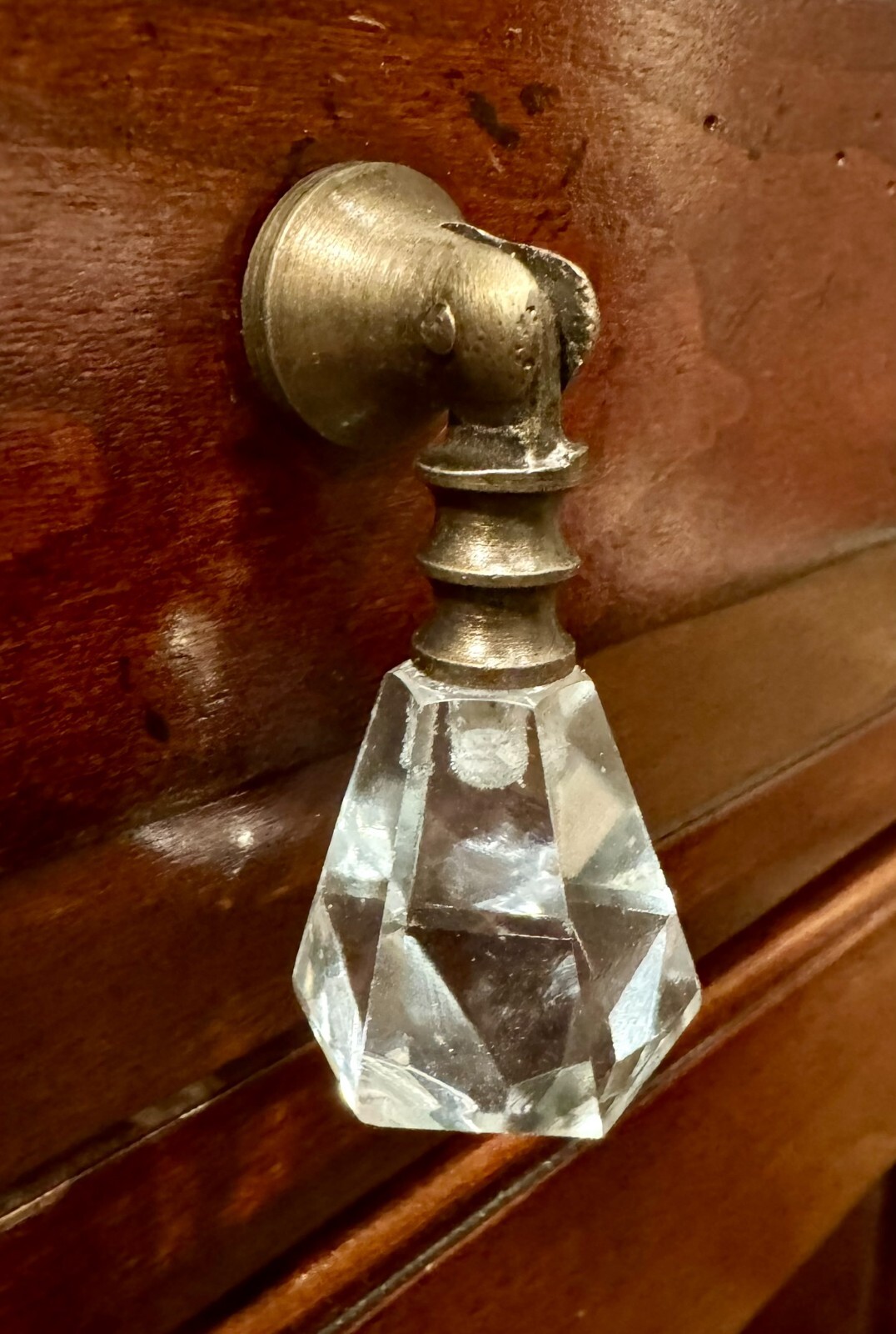 VINTAGE-Brass Drawer Pull Handle Teardrop Glass Hardware Cabinet Knob tear drop