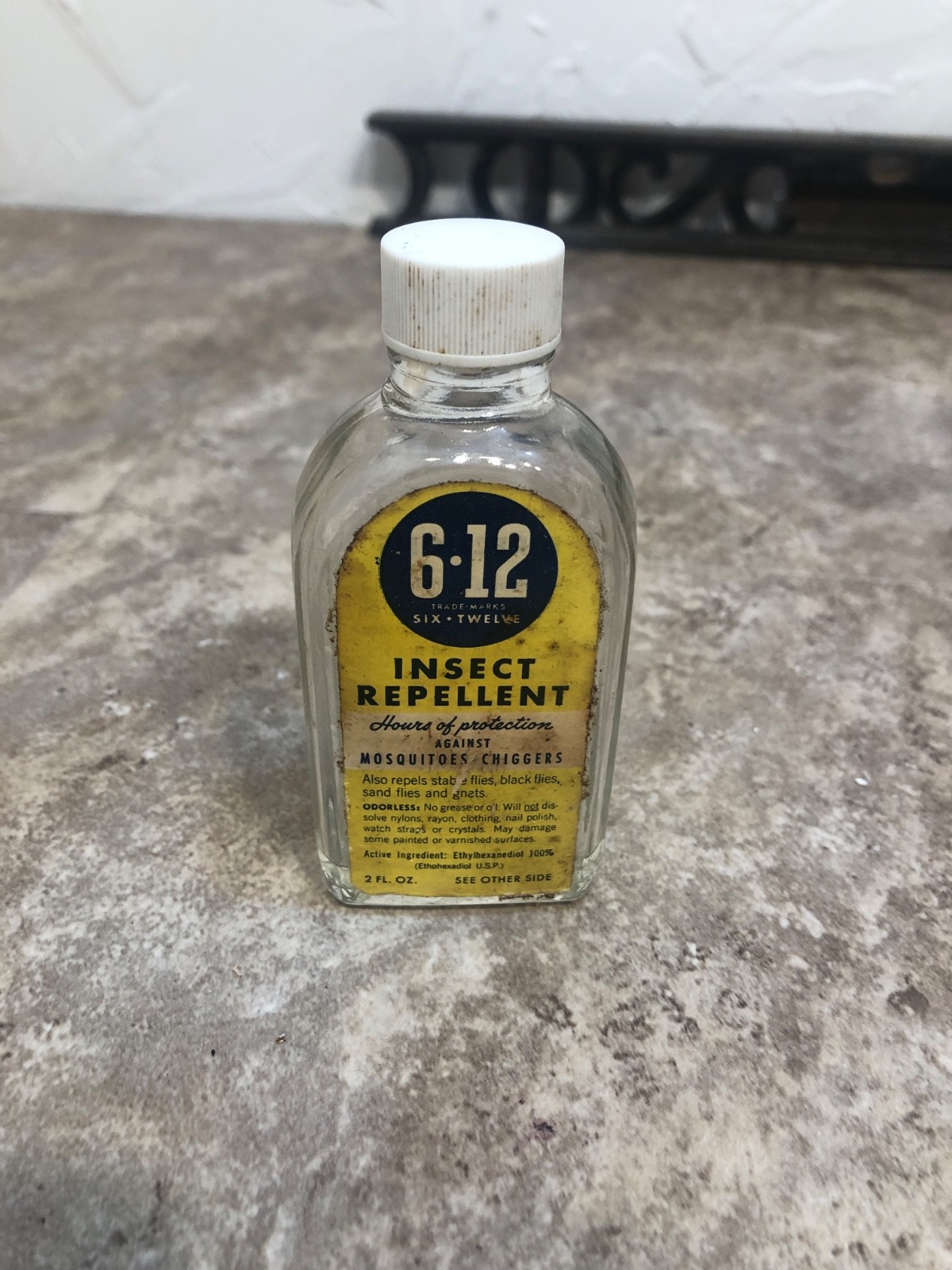 EMPTY – VINTAGE 6-12 Insect Repellent Vintage Medicine Bottle Clear 2 OZ. (CTA1)