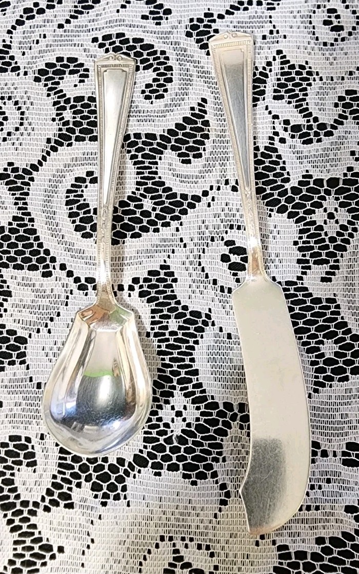 😎SET OF 12 ANTIQUE c1924 LUXOR SILVERPLATE MASTER BUTTER KNIFE-SUGAR SPOON🧈🍚