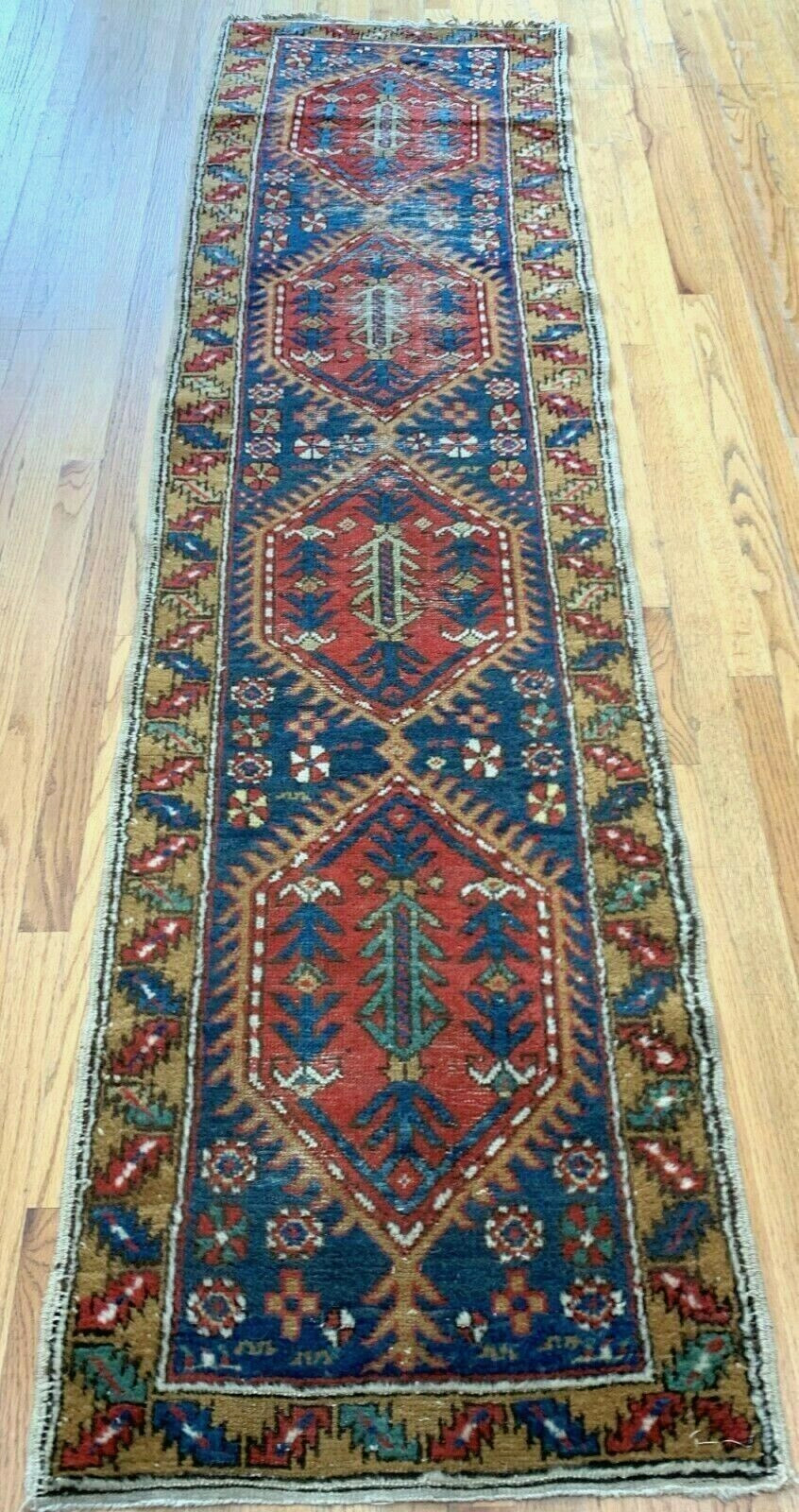 ANTIQUE RUNNER HERIZZ KARAJAA HAND KNOTTED WOOL ORIENTAL RUG CLEANED 2’4″x8’8″