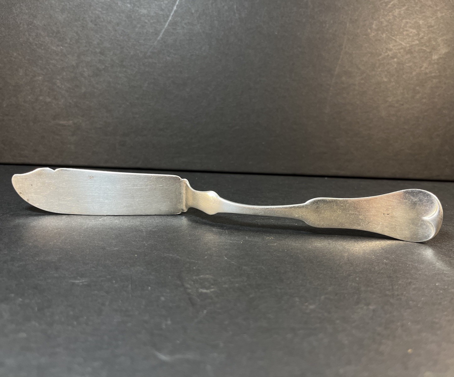 E. Mead & Co Antique Coin Silver Butter Knife Fiddle Back Pattern